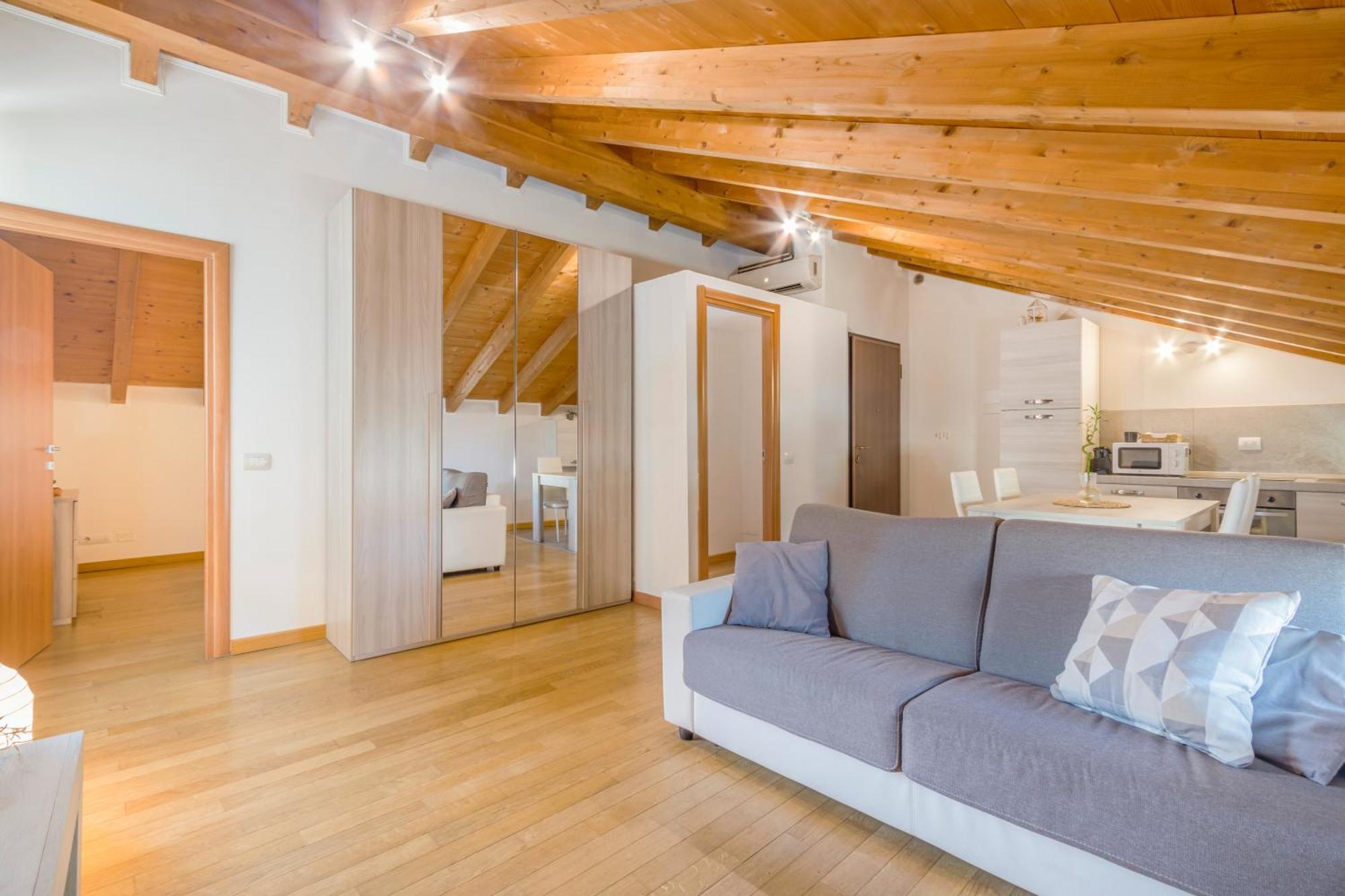 Apartamento Stazione 200M - Wifi - Aria Condizionata - Smart Tv Parma Exterior foto